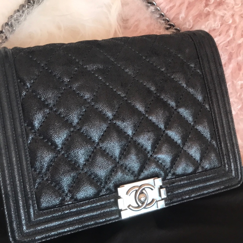 SOLD. SOLD. SOLD. SOLD🌹CHANEL BOY CROSSBODY🌹 - Picture 1 of 9